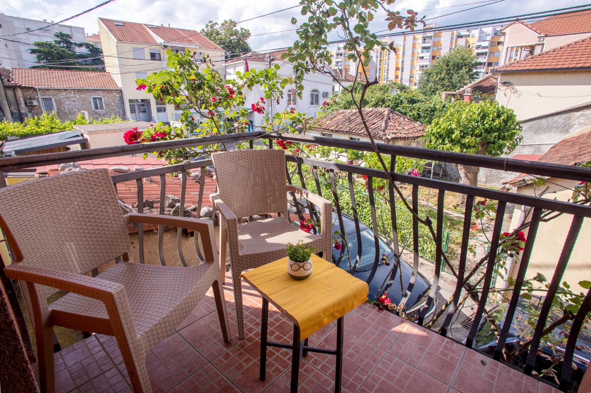 Ferienwohnung Late Story Podgorica Exterior foto